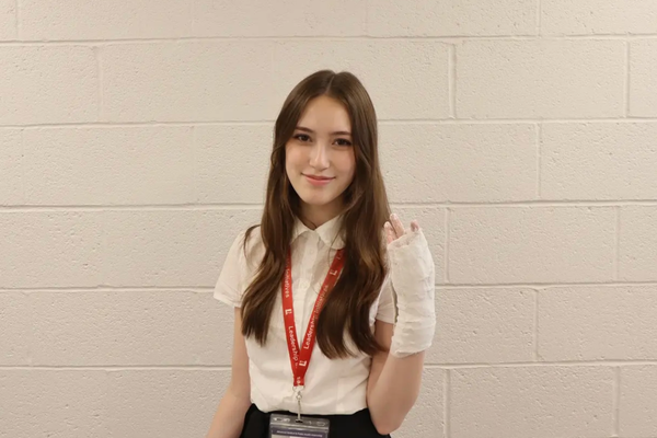 S5 Med Ava Jakubcin casting