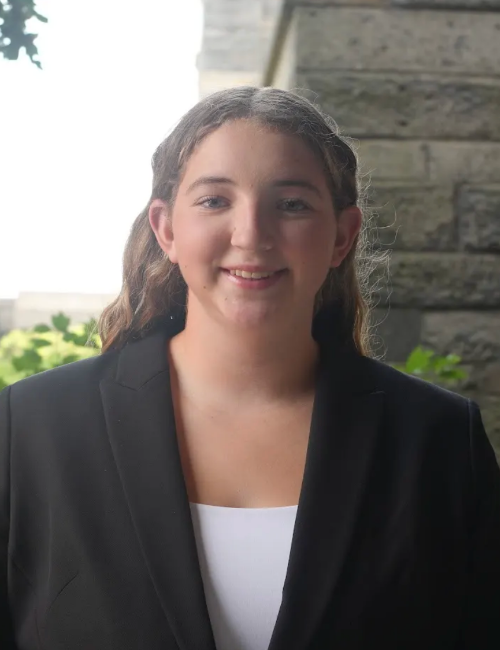 S5 Med Ziva Levin